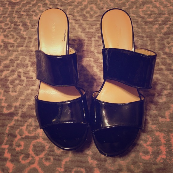 Nine West Black patent leather platforms