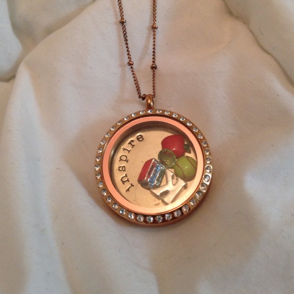 Origami Owl necklace
