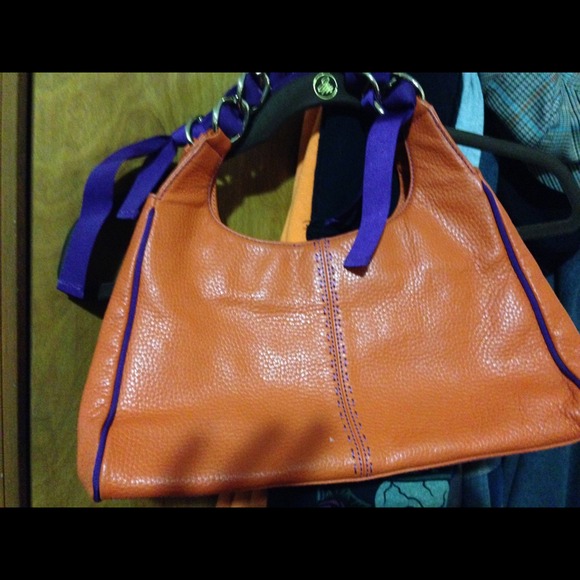 💥Tangerine Adrienne Vittadini purse ✨