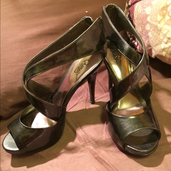 Sparkly Charcoal Heels