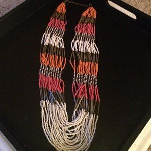 Color block beaded necklace