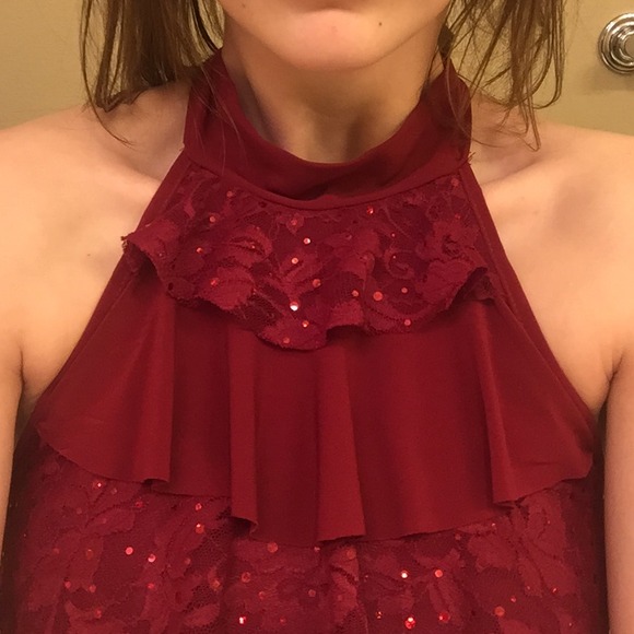 Red Ruffled halter top - Picture 2 of 3