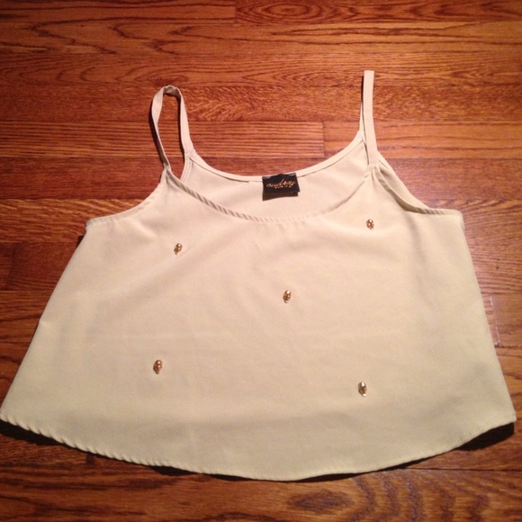 Light green skull crop tank