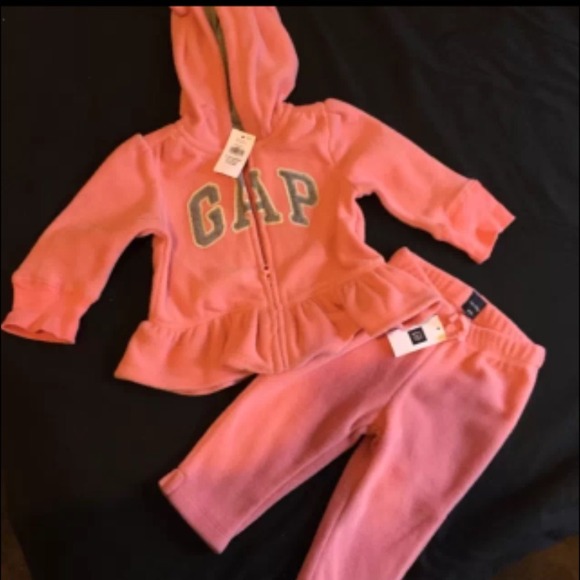 Winter baby gap set