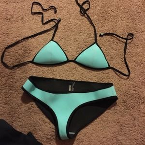 AUTHENTIC triangl swimsuit 👙