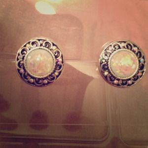 Hot topic 0G opal plugs