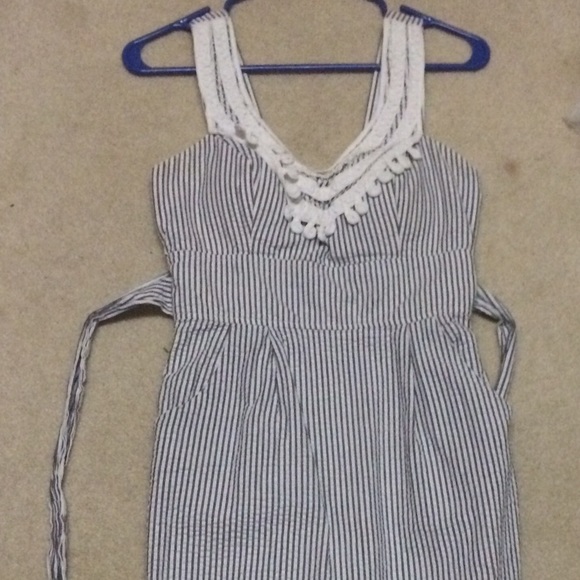 💟Final markdown! Navy/white seersucker dress