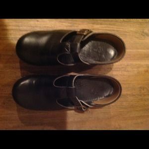 Dansko size 9 Mary Janes