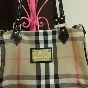 Women handbags