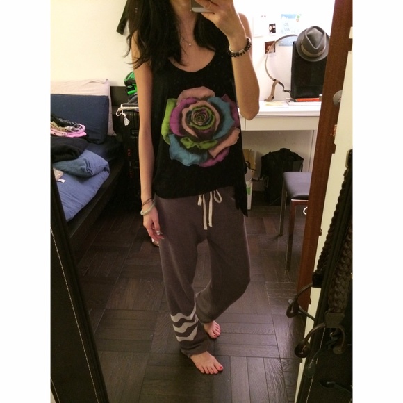 {DONATED} SUPRÉ Drop Armhole Tank - Picture 3 of 4