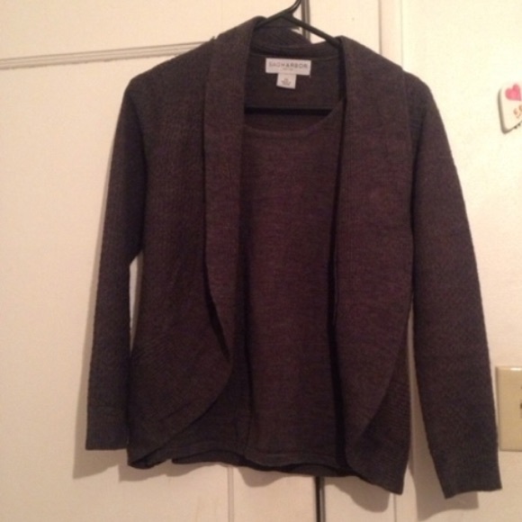 Dark grey sweater/shirt