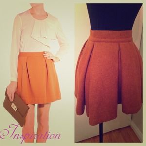 H&M wool pleated skirt