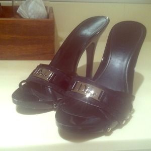 Authentic Christian Dior Shoes w/ dust bag