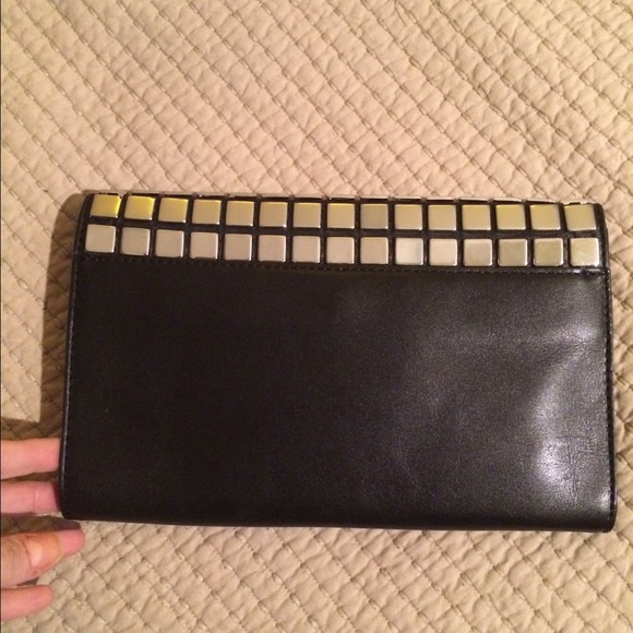 Michael Kors clutch w/ silver metal appliqués - Picture 3 of 4