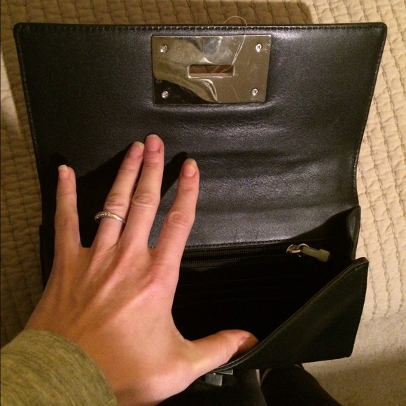 Michael Kors clutch w/ silver metal appliqués - Picture 4 of 4