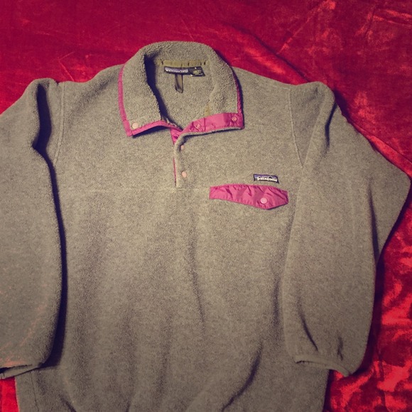 Authentic Patagonia snap-t pullover gray/purple sm