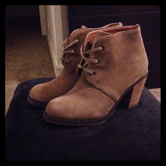 LOFT Boots - Suade booties