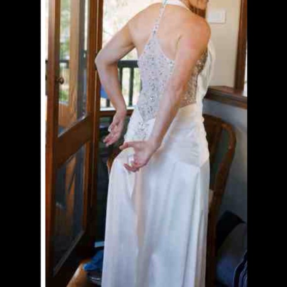 Designer Wedding Dress- Demetrios 1398 Style - Picture 2 of 4