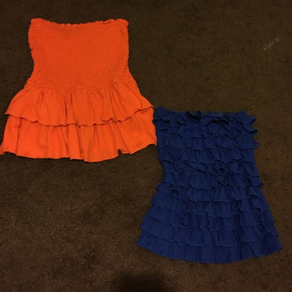 Bundled hollister tops.