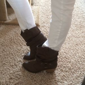 NWOT Brown Western ankle booties