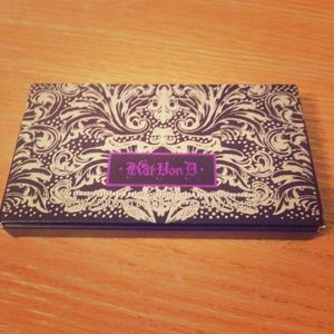 Kat Von D True Romance Palette