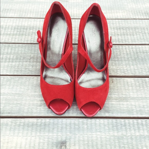 Nine West Red Heals