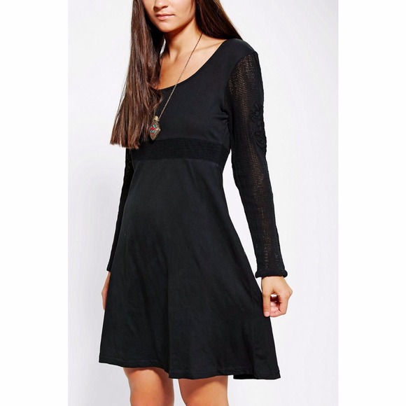 MINKPINK x UO Crochet Sleeve Skater Dress - Picture 1 of 2