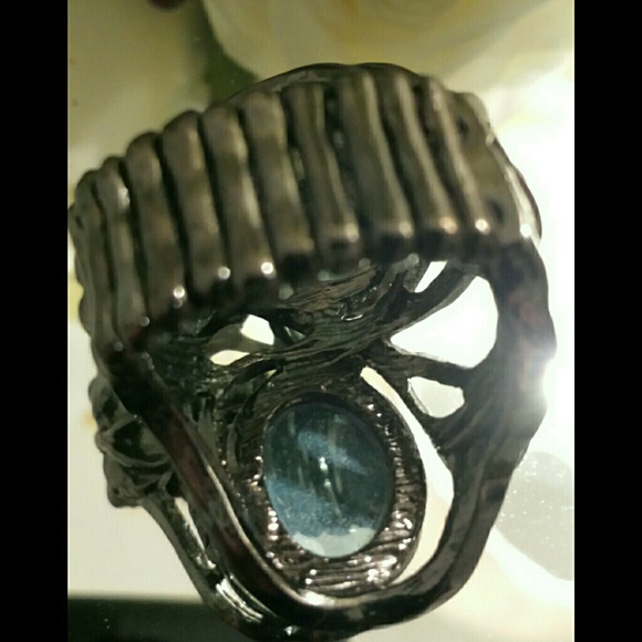 🎀NWOT Statement Goth Pretty Ring w Sky Blue Gems - Picture 2 of 4