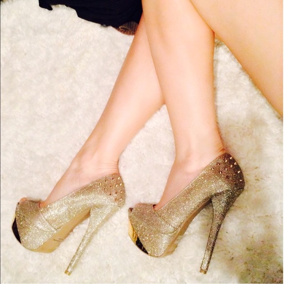 Sexy Sparkle Spiked Stilettos - GOLD