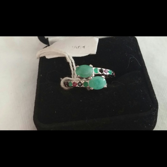 💚💙Custom made Emerald Ruby Sapphire Ring💚💙