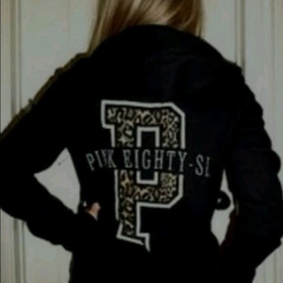 Gorgeous cheetah print p vs zip up