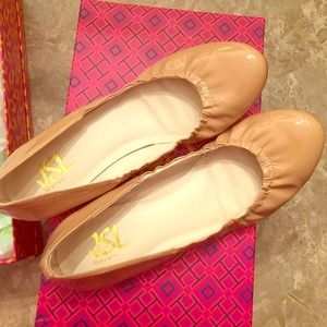 Vero JSL studio Nude patent flats size 6.5