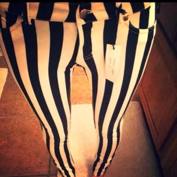 Super cute skinny pants