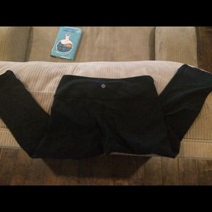 Wunder unders lululemon crop