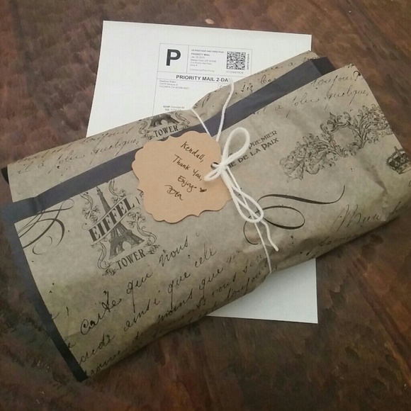 Package - Picture 1 of 1