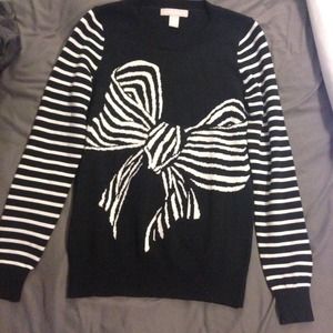 Women's banana republic black and white sweater