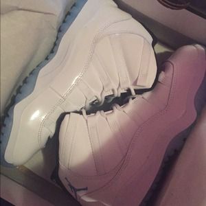 Brand new never worn size 3y