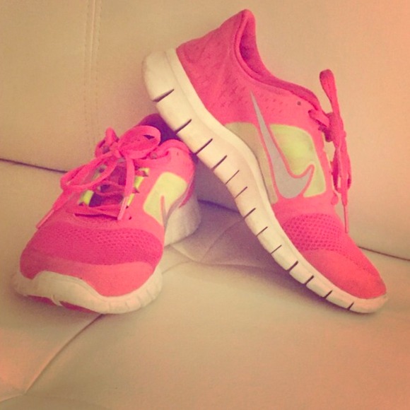 Nike free runs