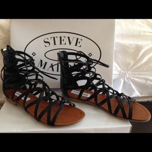 Brand new Steven madden sandal