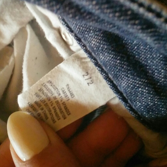 American Eagle denim shorts - Picture 2 of 3