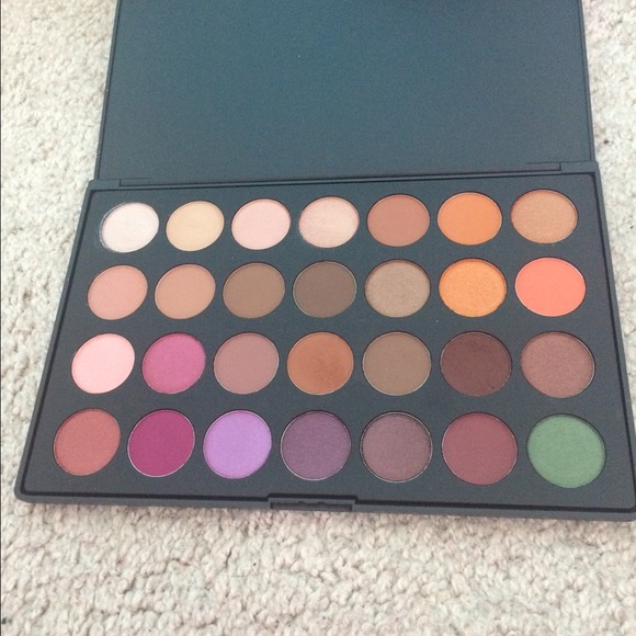 JACLYN HILL FAVORITES PALETTE