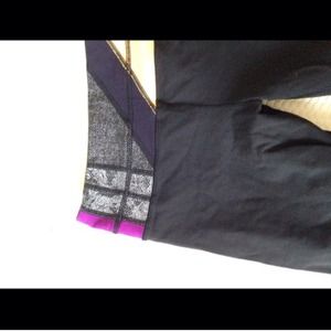 Sale!! Reversible Lululemon yoga pants!