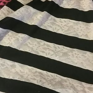 Black and shirt skirt size small