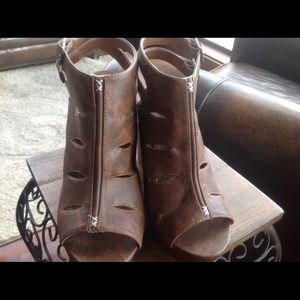 Michael Antonio peep toe booties