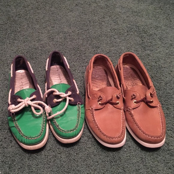 Sperry - Picture 1 of 3