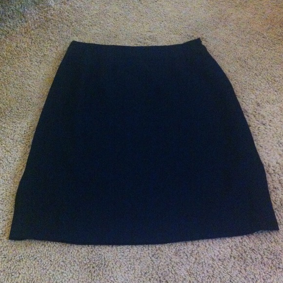 Womens Black Knee Length Skirt