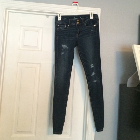 American Eagle Outfitters Denim - Cute ripped jeans