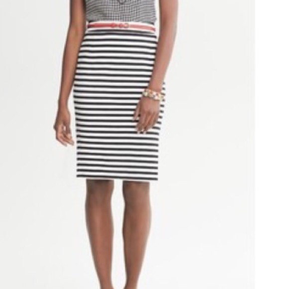 Banana Republic skirt SZ 8!