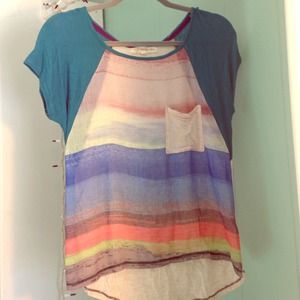 This beautiful beachy shirt