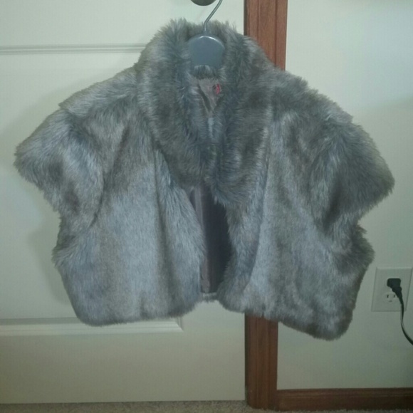 Gray vest faux fur